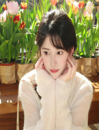 《美女三缺一》剧本创作揭秘：水下拍摄的设备与技术挑战 探索艺术与技术的完美结合